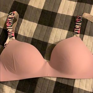 Victoria’s Secret bra new without tags